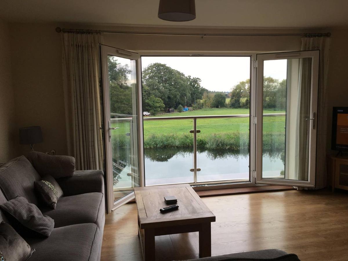 Penthouse Apartment On The River - 65 Skipper Way Saint Neots Εξωτερικό φωτογραφία