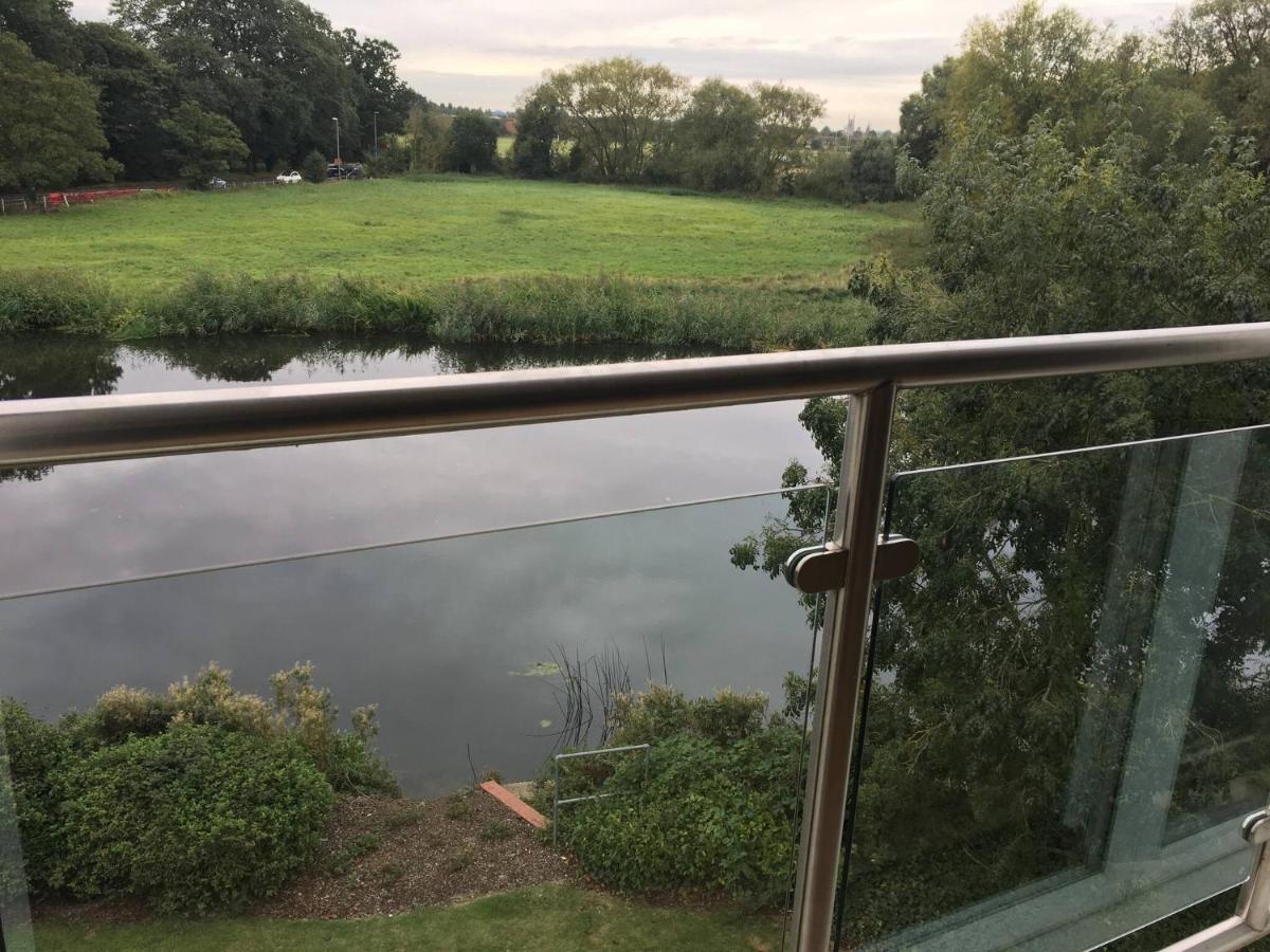 Penthouse Apartment On The River - 65 Skipper Way Saint Neots Εξωτερικό φωτογραφία